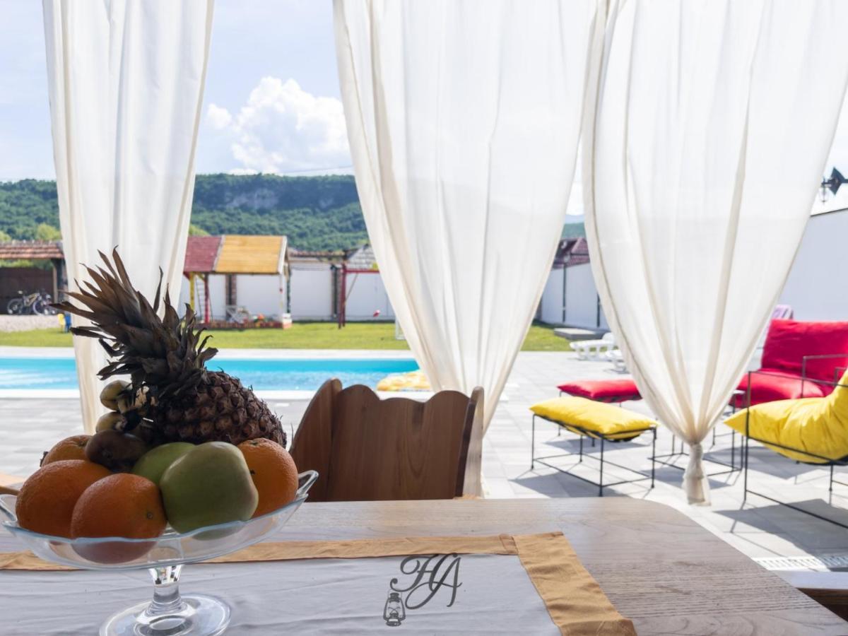 Family Estate Hadzalova Avlija Villa Bihac Luaran gambar